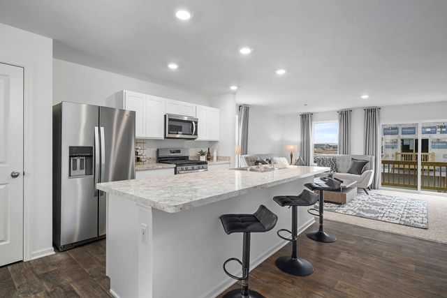 884 Briar Glen Court, Hampshire, IL 60140