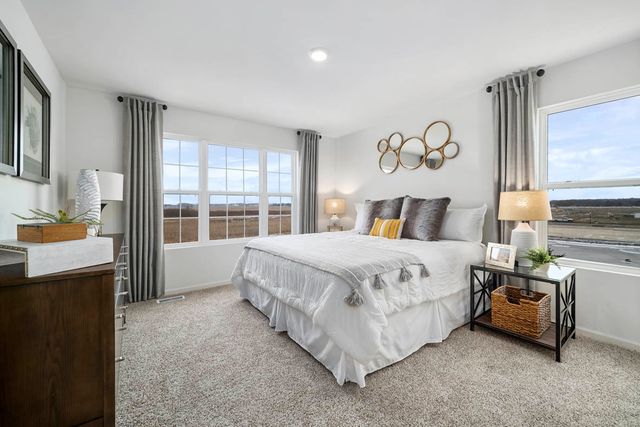 884 Briar Glen Court, Hampshire, IL 60140