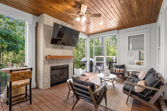 67 Rose Bud Ct., Murrells Inlet, SC 29576