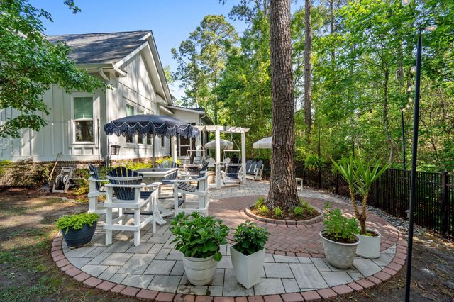 67 Rose Bud Ct., Murrells Inlet, SC 29576
