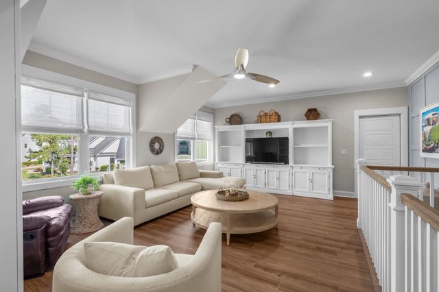 67 Rose Bud Ct., Murrells Inlet, SC 29576