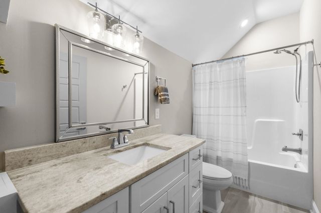 67 Rose Bud Ct., Murrells Inlet, SC 29576