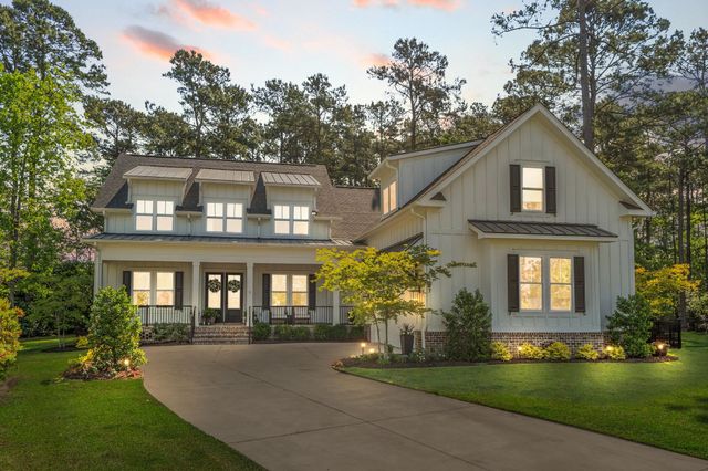 67 Rose Bud Ct., Murrells Inlet, SC 29576