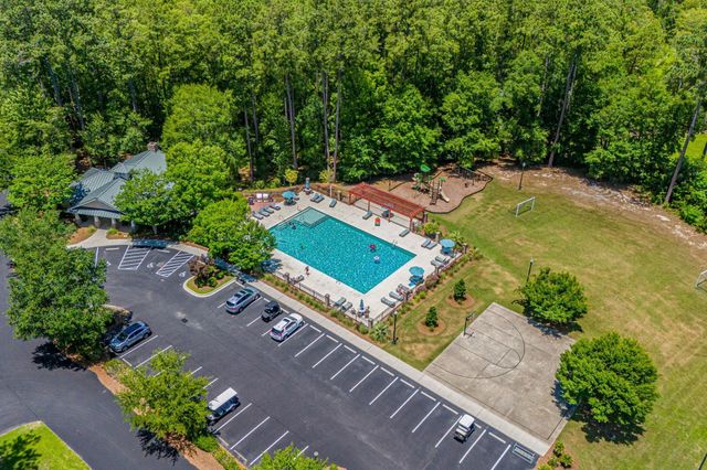 67 Rose Bud Ct., Murrells Inlet, SC 29576
