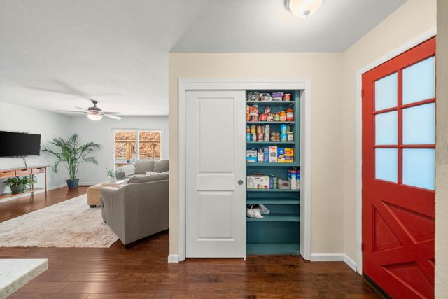 330 Gregory Way, Colfax, CA 95713