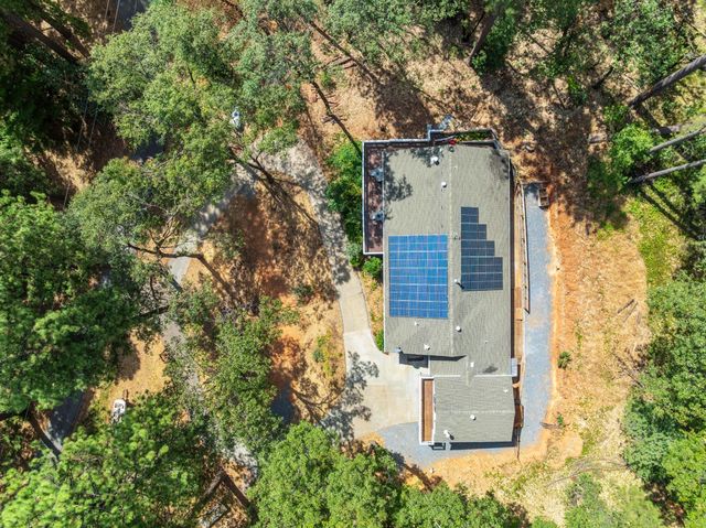 330 Gregory Way, Colfax, CA 95713