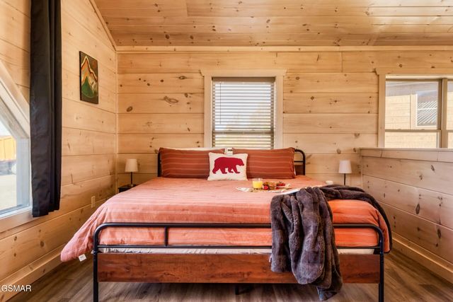 2852 Sequoia Road, Pigeon Forge, TN 37863