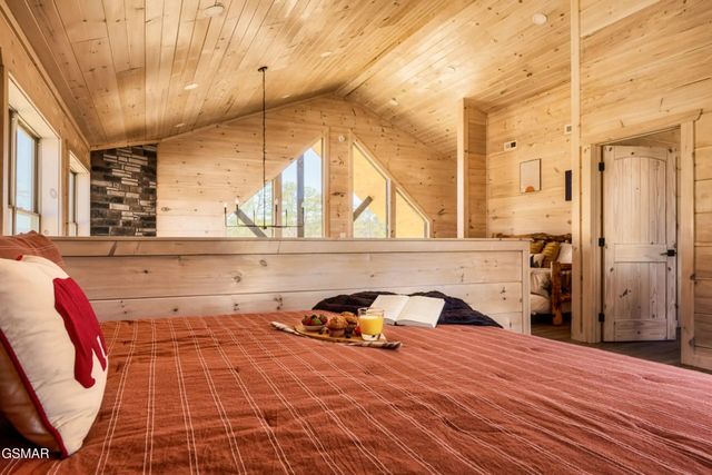 2852 Sequoia Road, Pigeon Forge, TN 37863