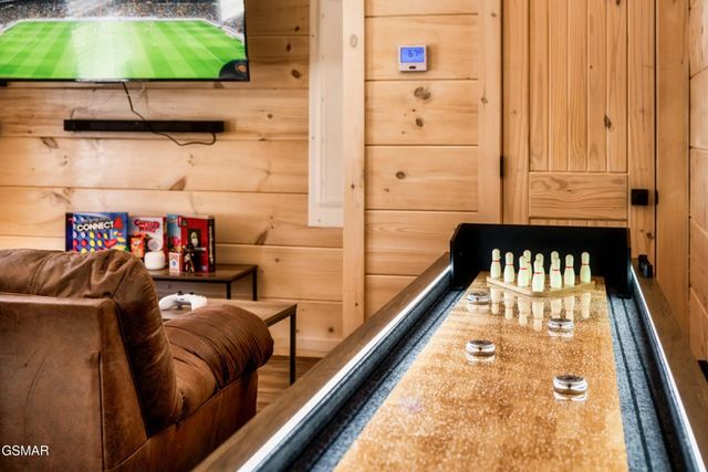 2852 Sequoia Road, Pigeon Forge, TN 37863