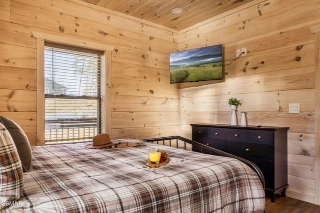 2852 Sequoia Road, Pigeon Forge, TN 37863