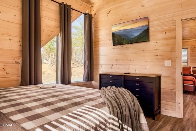 2852 Sequoia Road, Pigeon Forge, TN 37863