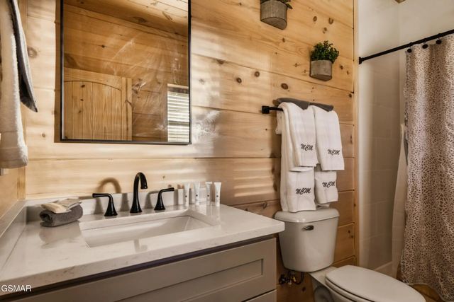 2852 Sequoia Road, Pigeon Forge, TN 37863