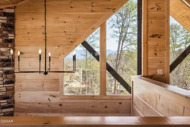 2852 Sequoia Road, Pigeon Forge, TN 37863