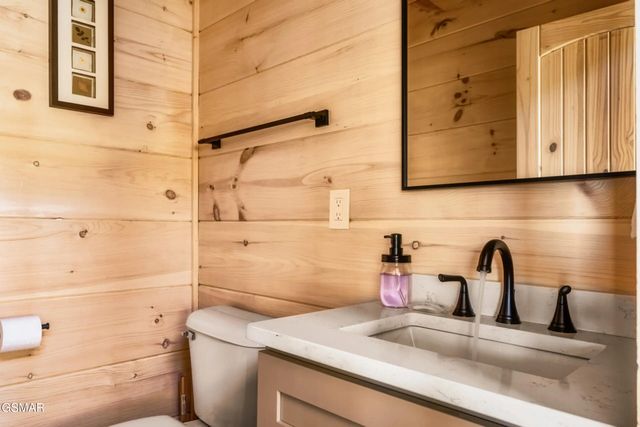 2852 Sequoia Road, Pigeon Forge, TN 37863