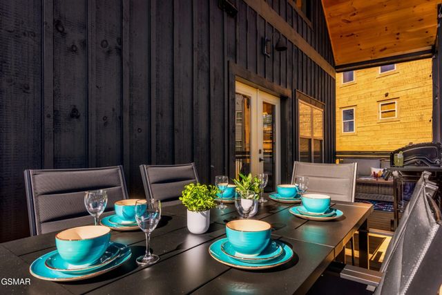 2852 Sequoia Road, Pigeon Forge, TN 37863