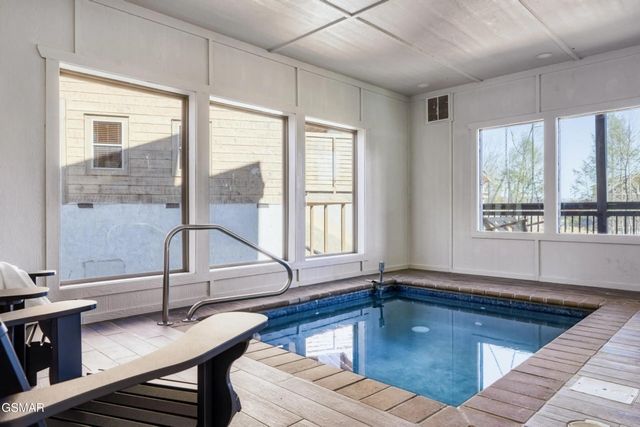 2852 Sequoia Road, Pigeon Forge, TN 37863