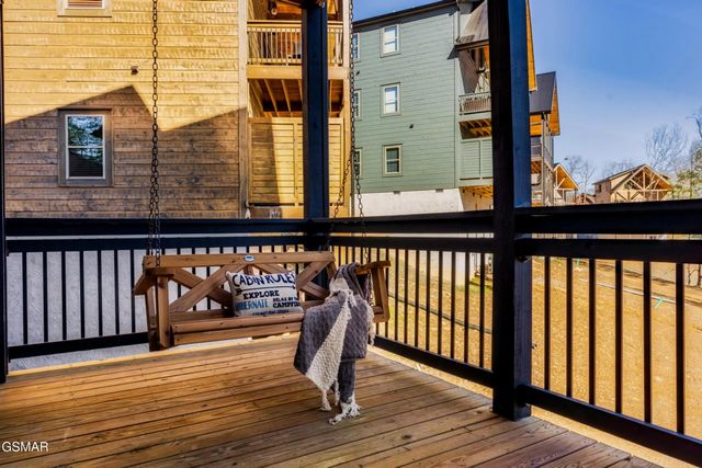 2852 Sequoia Road, Pigeon Forge, TN 37863