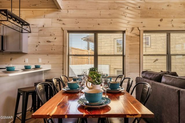 2852 Sequoia Road, Pigeon Forge, TN 37863