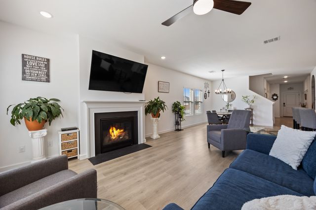 2233 Maple Ridge Drive, Van Alstyne, TX 75495