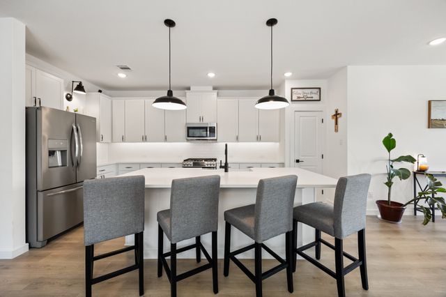 2233 Maple Ridge Drive, Van Alstyne, TX 75495