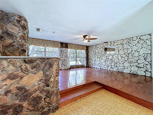 17902 BURNSIDE ROAD, Lutz, FL 33548