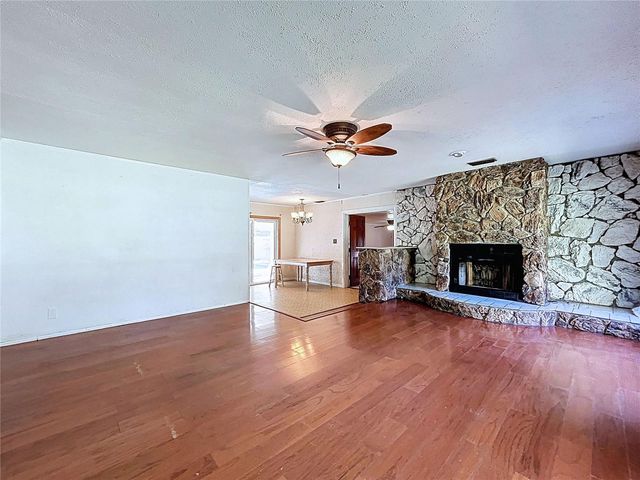 17902 BURNSIDE ROAD, Lutz, FL 33548