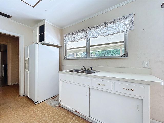 17902 BURNSIDE ROAD, Lutz, FL 33548