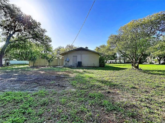 17902 BURNSIDE ROAD, Lutz, FL 33548