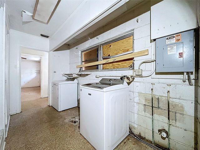 17902 BURNSIDE ROAD, Lutz, FL 33548