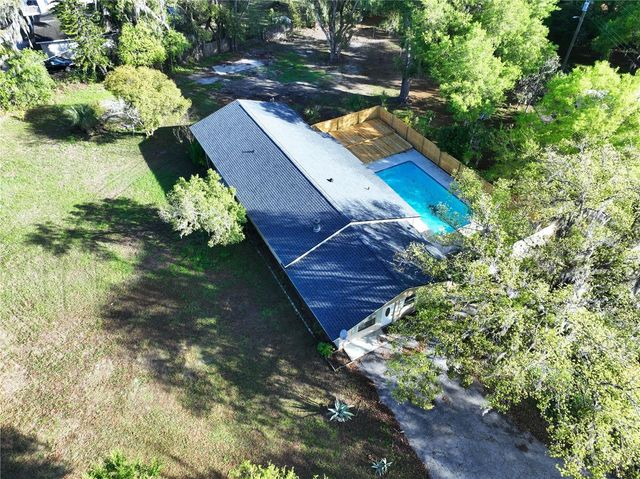 17902 BURNSIDE ROAD, Lutz, FL 33548