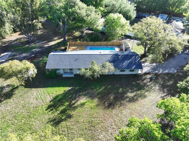17902 BURNSIDE ROAD, Lutz, FL 33548