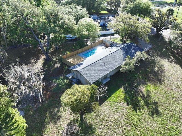 17902 BURNSIDE ROAD, Lutz, FL 33548