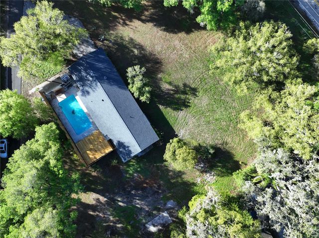 17902 BURNSIDE ROAD, Lutz, FL 33548