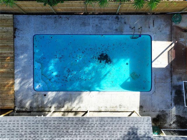 17902 BURNSIDE ROAD, Lutz, FL 33548