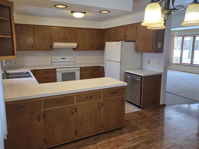 2205 WELHOUSE DRIVE, Kaukauna, WI 54130