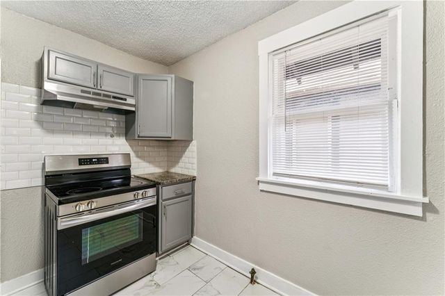 4224 Agnes Avenue, Kansas City, MO 64130