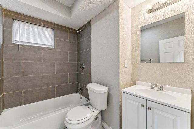 4224 Agnes Avenue, Kansas City, MO 64130