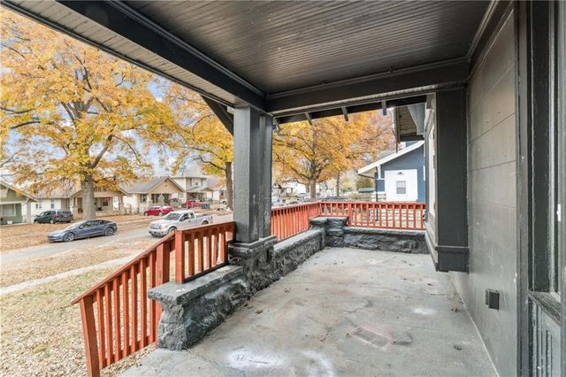 4224 Agnes Avenue, Kansas City, MO 64130