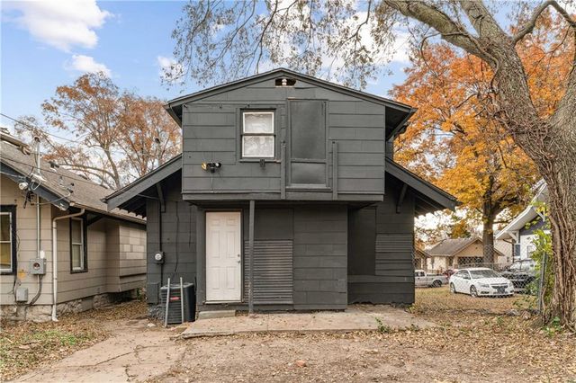 4224 Agnes Avenue, Kansas City, MO 64130