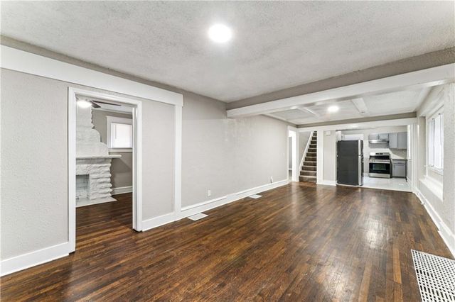 4224 Agnes Avenue, Kansas City, MO 64130