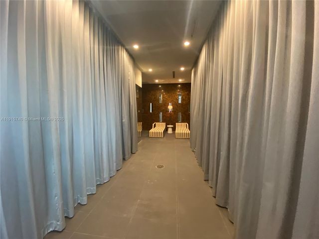 2000 Metropica Way 2104, Sunrise, FL 33323