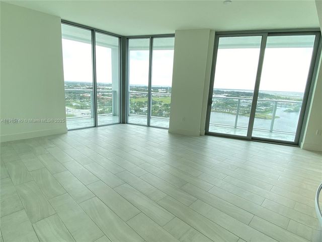 2000 Metropica Way 2104, Sunrise, FL 33323