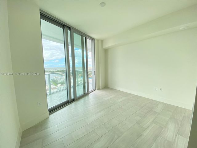 2000 Metropica Way 2104, Sunrise, FL 33323