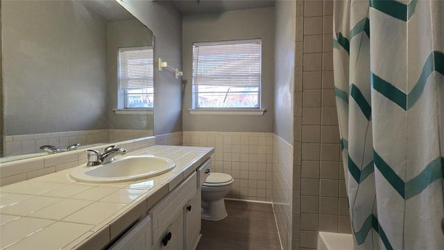 8208 NW 28th Terrace, Bethany, OK 73008