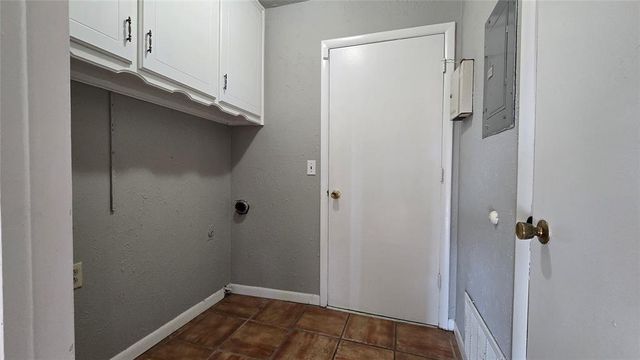 8208 NW 28th Terrace, Bethany, OK 73008