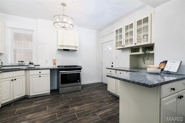 4721 Tennessee Avenue, St Louis, MO 63111
