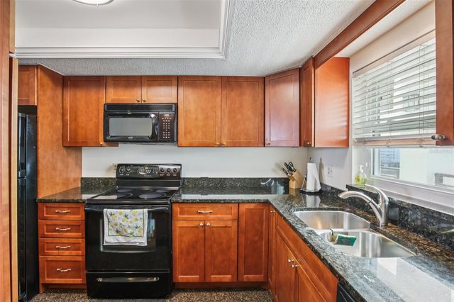 9 HAIG PLACE 704, Dunedin, FL 34698