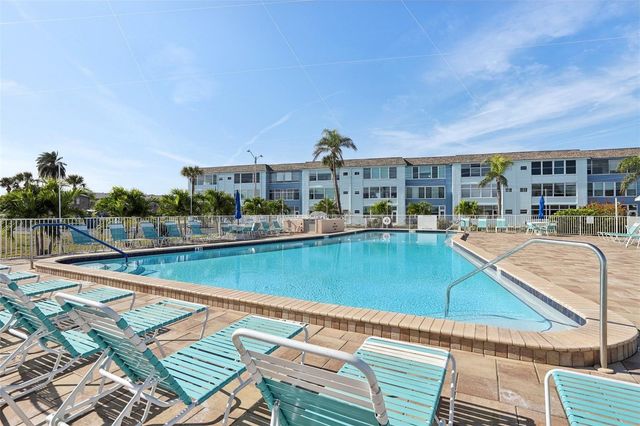 9 HAIG PLACE 704, Dunedin, FL 34698