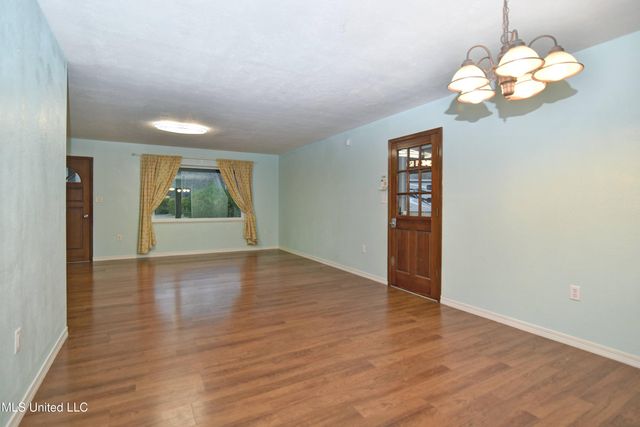 15469 Dobson Road, D'iberville, MS 39540
