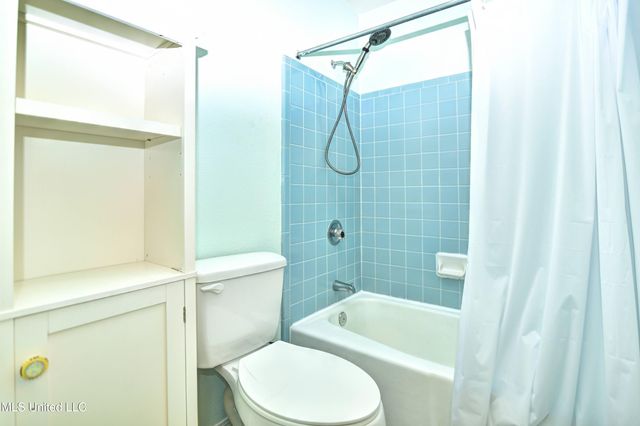15469 Dobson Road, D'iberville, MS 39540